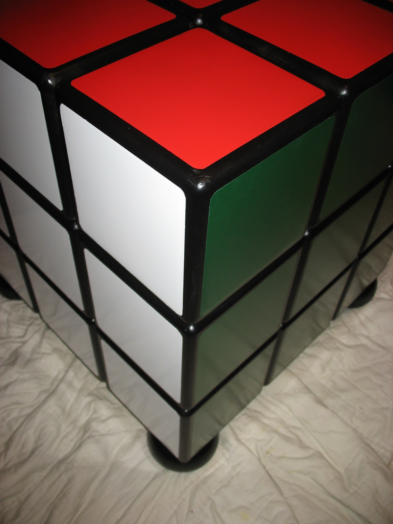 Illustration for article titled Build Your Own Rubik's Cube Subwoofer in 164 Easy Steps